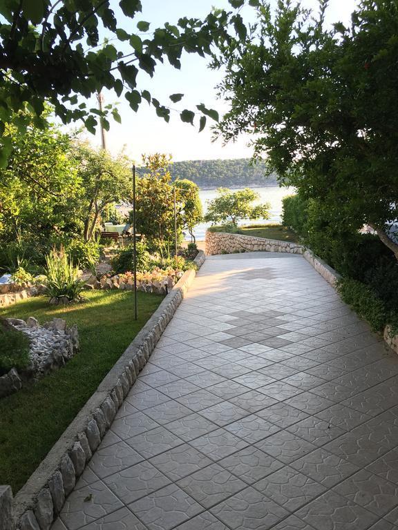 Apartment Biserka Barbat na Rabu Экстерьер фото