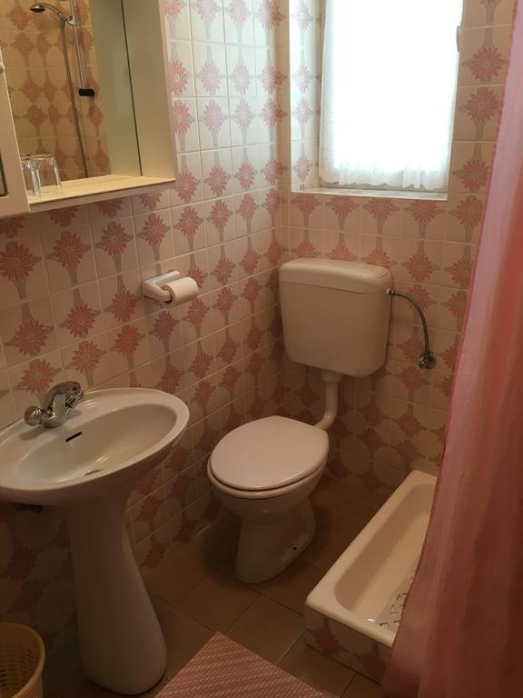 Apartment Biserka Barbat na Rabu Экстерьер фото