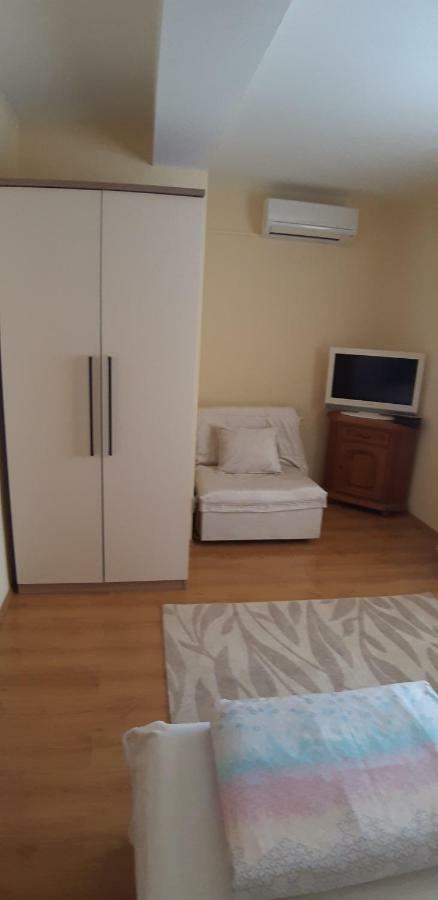 Apartment Biserka Barbat na Rabu Экстерьер фото