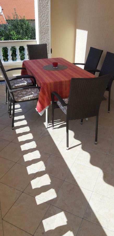 Apartment Biserka Barbat na Rabu Экстерьер фото