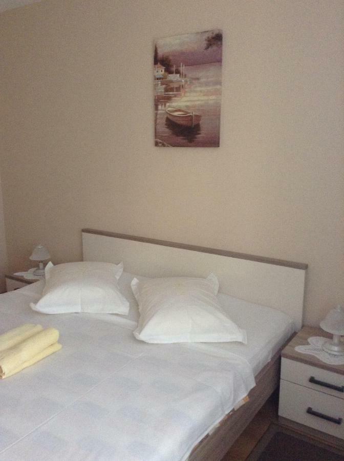 Apartment Biserka Barbat na Rabu Экстерьер фото