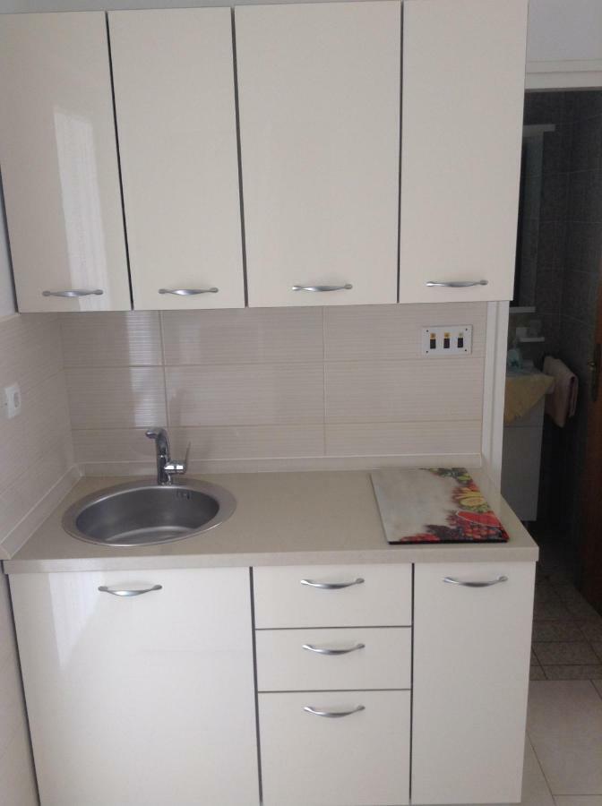 Apartment Biserka Barbat na Rabu Экстерьер фото