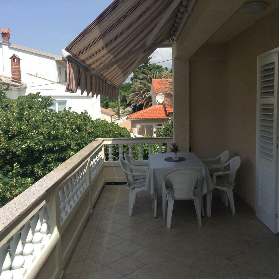 Apartment Biserka Barbat na Rabu Экстерьер фото